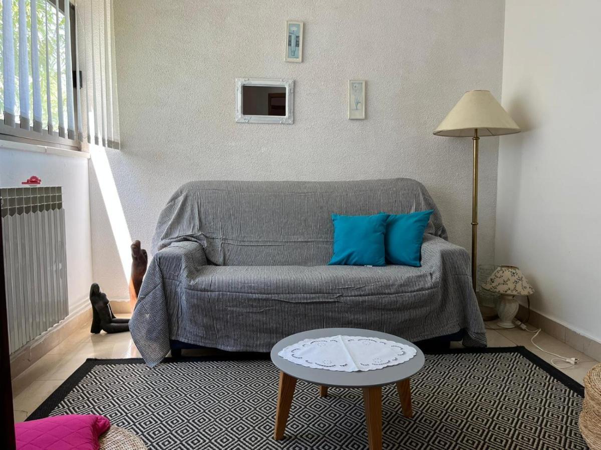 Apartment With Swimming Pool Елса Экстерьер фото