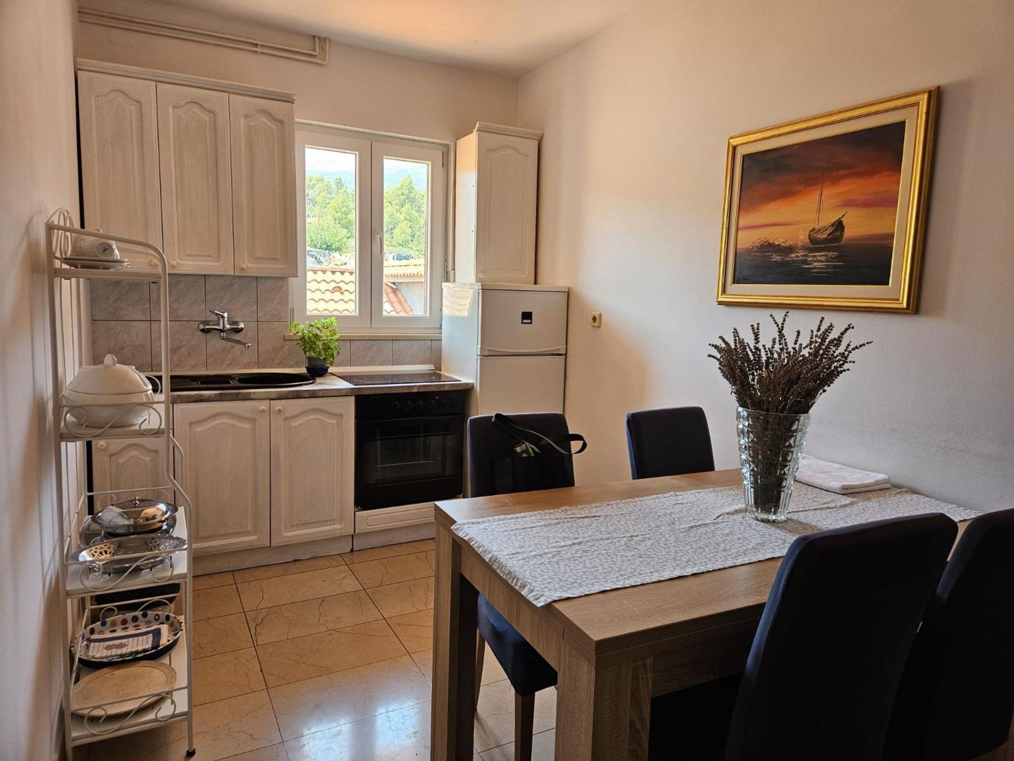 Apartment With Swimming Pool Елса Экстерьер фото